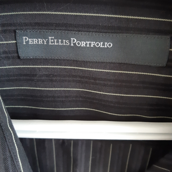 Men's dress shirt - Picture 2 of 5